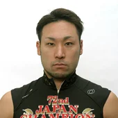 10位 8,599票 郡司 浩平