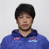 15位 1,955票 岩本 俊介